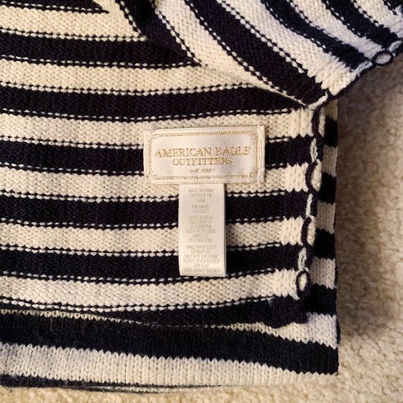 Striped Woven American Eagle Scarf - Picture 4 of 4
